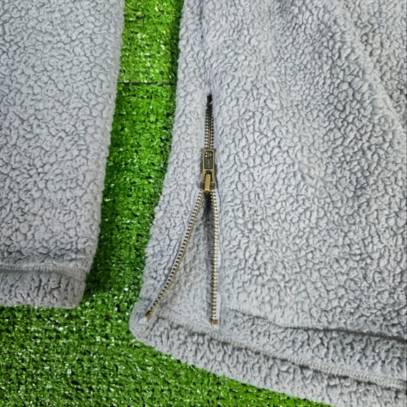 LAUREN JAMES | PREPTEC LINDEN OVERSIZED ULTRA SOFT ZIPPER SLIT SHERPA PU… - Picture 11 of 16